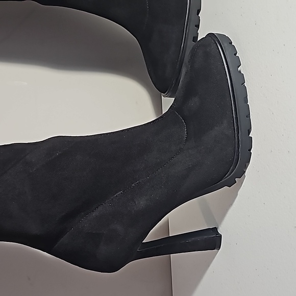 JLO Coblin Over The Knee Boot Black Suede 5" heel Flirty 9.5 Ankle Side Zip VGUC - Picture 4 of 16